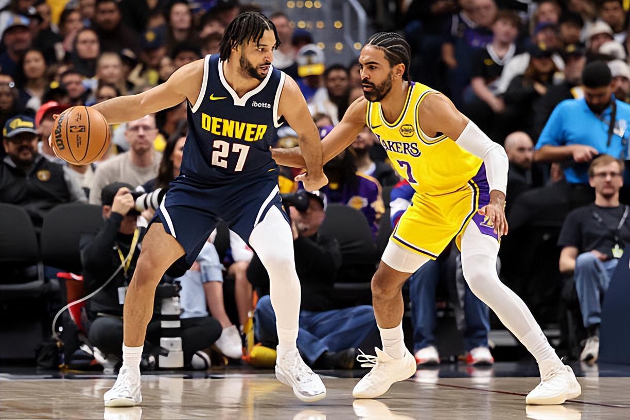 WilliamHill-一点作用都没有！湖人替补后场拿着千万合同表现还不如底薪球员？