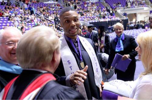 1629996365237091382.jpg WilliamHill-重返母校让利拉德心绪安宁,他已决定继续保持初心