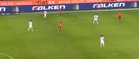 williamhill-【德甲】莱万戈雷茨卡先下两城 拜仁遭逆转客负门兴