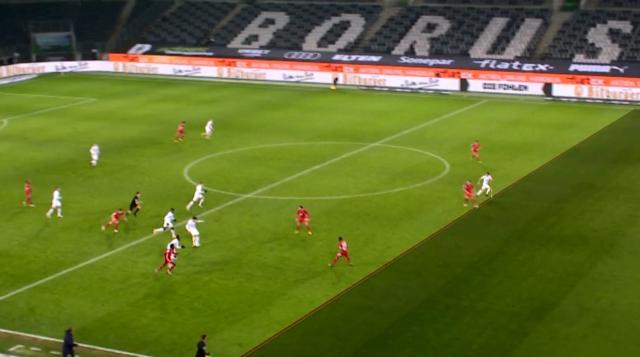 williamhill-【德甲】莱万戈雷茨卡先下两城 拜仁遭逆转客负门兴