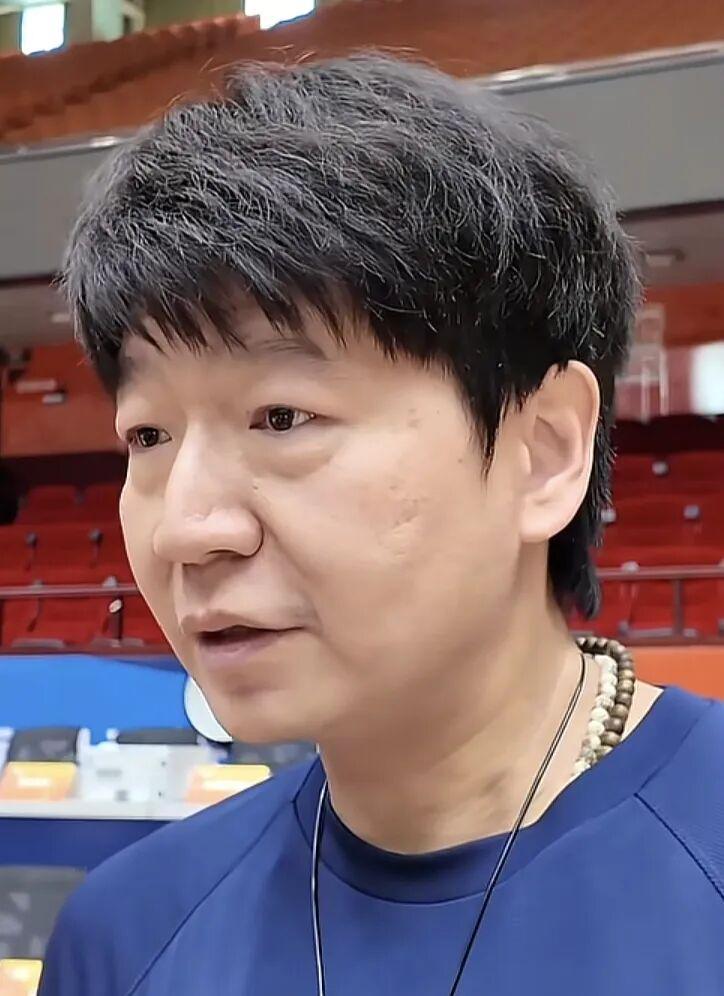 威廉希尔官网-山东高速男篮一家人要珍惜当下